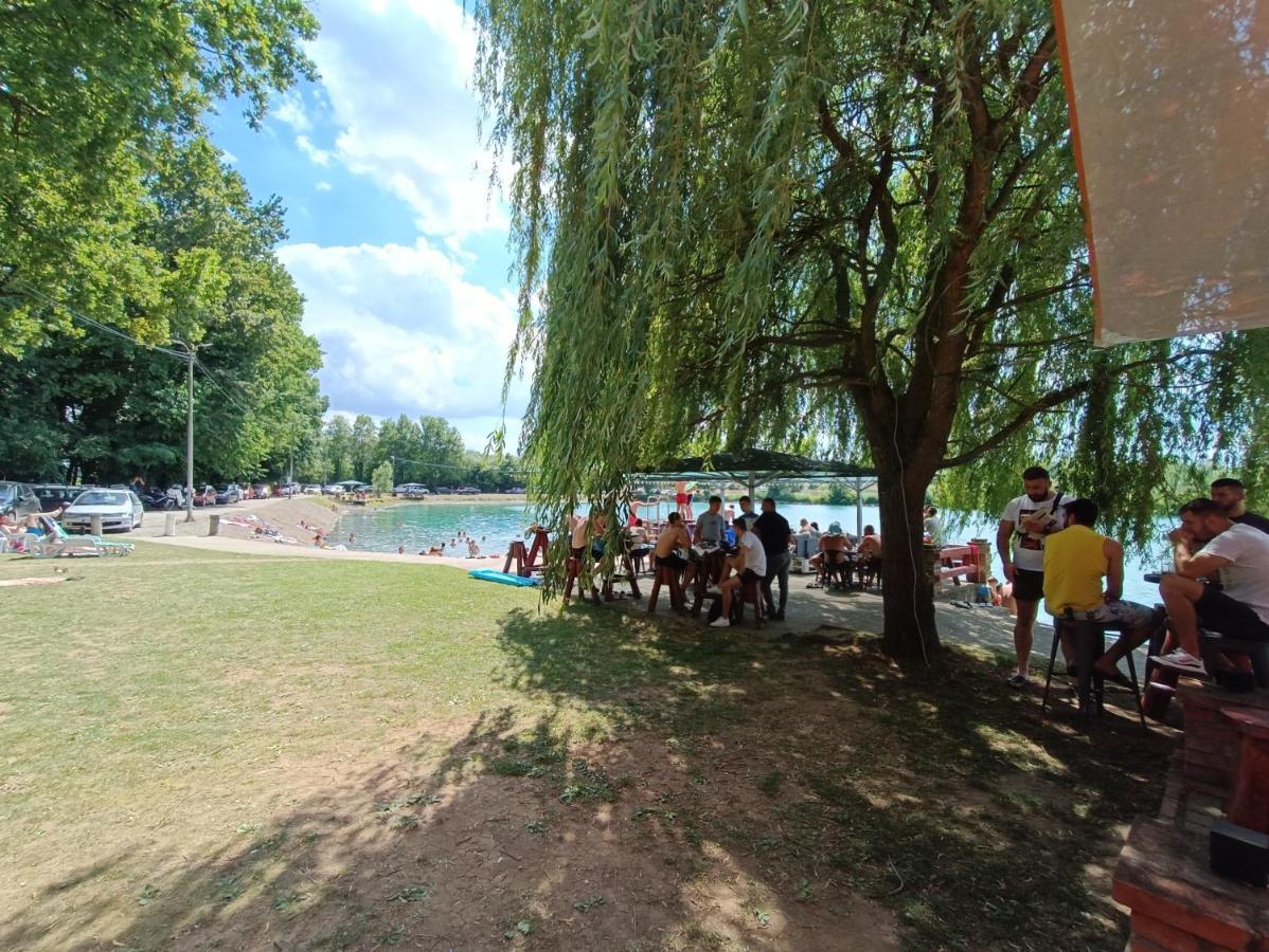 Laguna Club Lake Resort Donji Zabar Ngoại thất bức ảnh